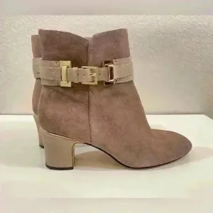 Joan & David Women’s Suede Leather Tan‎ Color Ankle Booties Size 9.5 thumbnail 8