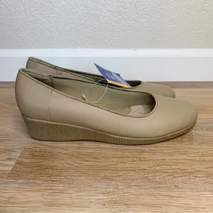 NWT Dr. Scholl’s Slip On Nude Comfort Leather Wedges, Size 10 thumbnail 7