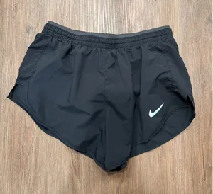 Nike Dri-FIT Womens Black Running Shorts Size Medium Liner‎ Back Pocket 3316 thumbnail 1