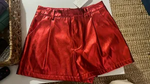 Red Shorts thumbnail 1