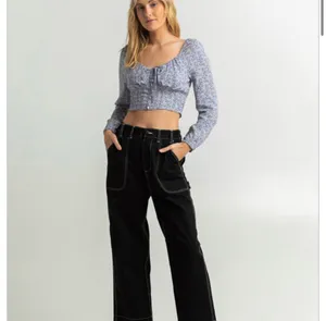 Tilly's Puff Sleeve Top thumbnail 4