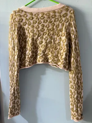 Kimchi Blue Urban Outfitters Cardigan Size Medium thumbnail 4
