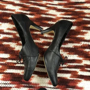 Maripé Y2K Black Wingtip Whimsygoth Gothic schoolgirl leather Mary jane heels pumps oxford preppy dark academia lace up cap toe office siren core-9M #bratz #destroyer #fairycore #grunge thumbnail 3
