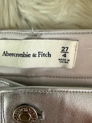 Abercrombie & Fitch Silver Metallic Mini Skirt Size 4 NWT thumbnail 4