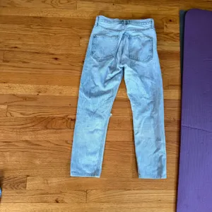 AGOLDE Distressed Straight Leg Jeans Size 24 Light Wash Blue Button Fly Denim thumbnail 5