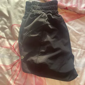 Lululemon Shorts thumbnail 2