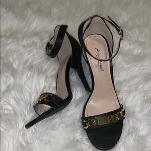 Black pumps Size 7.5 thumbnail 2