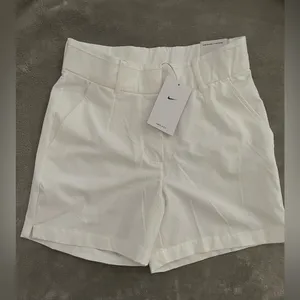🦄NWT NIKE DRI-FIT Women's 5" Golf Shorts, XS thumbnail 2