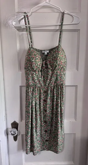 Floral Summer Dress Size M/L thumbnail 1