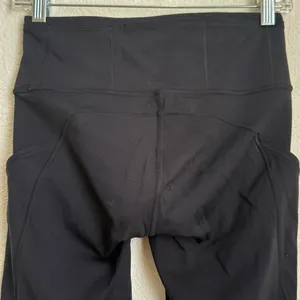 LULULEMON Athletica Fast And Free 7/8 Black Leggings Size 6 thumbnail 9
