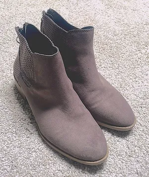 - DV dolce vita short bohemian ankle heeled brown booties size 6.5 thumbnail 1