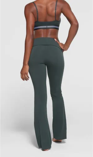 SKIMS Cotton Jersey Foldover Pants thumbnail 2