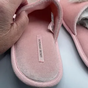 Victoria’s Secret size large pink slippers tradwife, faux fur , princess thumbnail 3