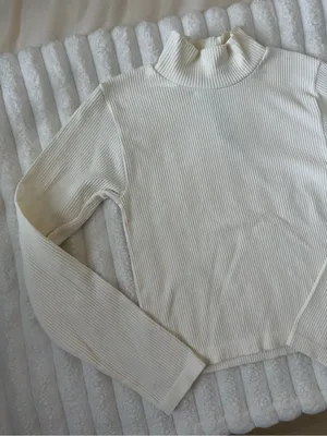 Zara Cream Ribbed Mock Neck Long Sleeve Top thumbnail 2