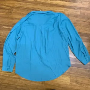 Maurices Button Down Top Womens Size XL Teal‎ Knot Front Long Sleeve Blouse NWT thumbnail 4