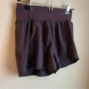 Lululemon Lean In Short (2")
Boysenberry thumbnail 5