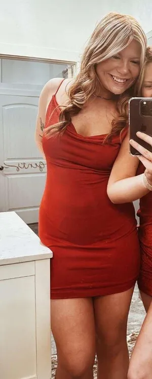 red dress thumbnail 2
