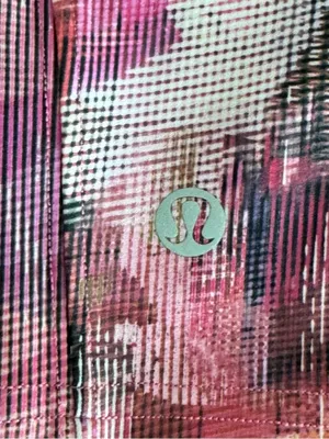 Lululemon On Pace Short 10" Inseam Sun Dazed Multi Pink Size 4 thumbnail 8
