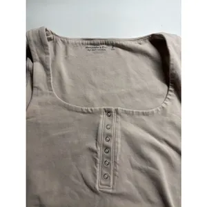 Abercrombie & Fitch Soft A&F Beige Henley Bodysuit Size M Sleeveless Snap Front thumbnail 5