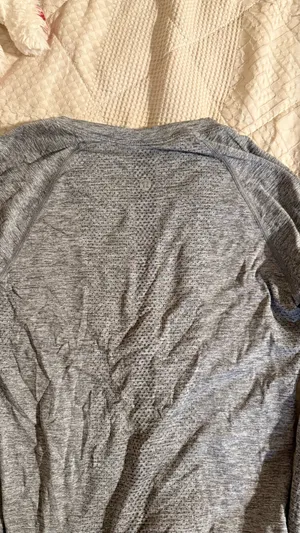Lululemon longsleeve  thumbnail 3
