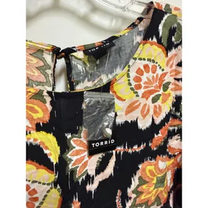 Torrid Bella Jaco Deep Black Floral Ikat Challis Sleeveless Blouse Women's 1 NWT thumbnail 10