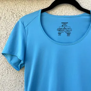 Patagonia Capilene 1 Silkweight Tee XS Blue Short Sleeve thumbnail 2
