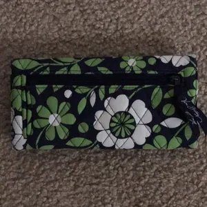 Vera Bradley wallet thumbnail 2
