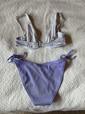 Hollister Bikini Set thumbnail 2