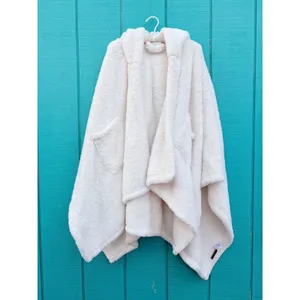 Catalonia Sherpa Fleece Hooded‎ Poncho Wrap Cream White Wearable Blanket Pockets thumbnail 2