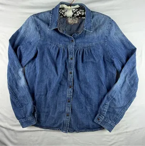 Holding Horses Anthropologie Denim Crane Embroidered Button Down Shirt Layering thumbnail 1