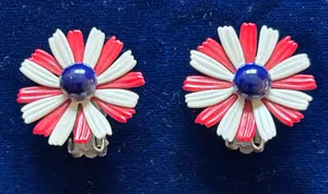 Vintage Daisy Metal Flower Earrings MOD Red White Blue MCM Clip on thumbnail 1