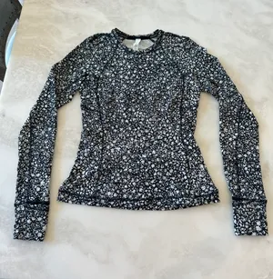 Lululemon It’s Rulu Long Sleeve thumbnail 1
