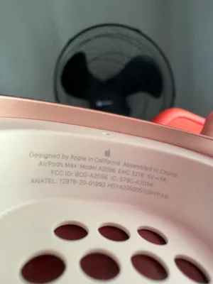 Apple AirPods Max thumbnail 6