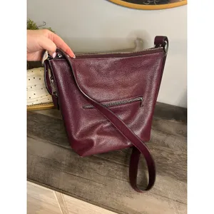 Coach Val Duffle Bag Berry Purple Pebbled Leather Crossbody C2818 thumbnail 3
