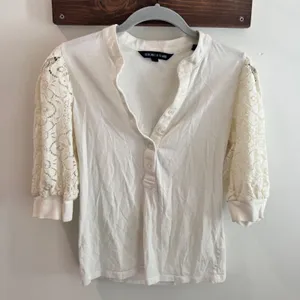 Veronica Beard White Lace Puff Sleeve Henley Top XS thumbnail 1