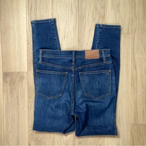 Madewell 10" High-Rise Skinny Jeans in Danny Wash: TENCEL™ Denim Edition thumbnail 7