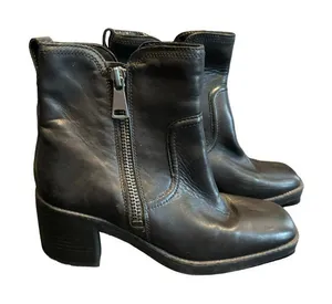 Women's Naturalizer Emmy Black Leather Ankle Boots With Side Zipper & 2-Inch Hee thumbnail 1