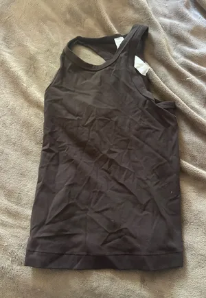 Lululemon Tank  thumbnail 1