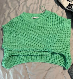 Cropped Sweater thumbnail 2