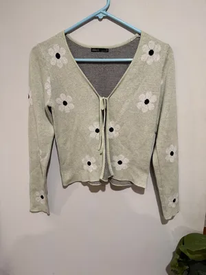 Unbranded Light Green Floral Tie-Front Sweater thumbnail 3