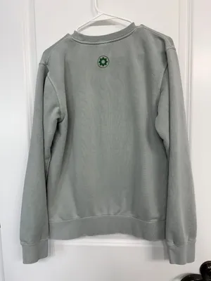 Club Pilates Lucky Charm Shamrock Graphic Sweatshirt XS thumbnail 7
