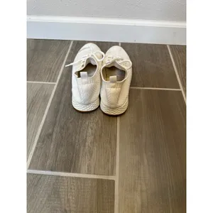 J Slides Women Sport White Knit Lace Up Sneakers Size 8M Gum Sole‎ Athleisure thumbnail 3