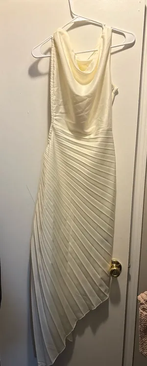 Long cream colored dress White Size M thumbnail 4