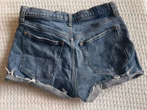 Abercrombie High-Rise Mom Shorts curve love thumbnail 2