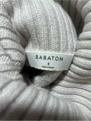 Aritzia Babaton 100% Merino Wool Cropped Turtleneck Sweater Cream Beige Small thumbnail 7