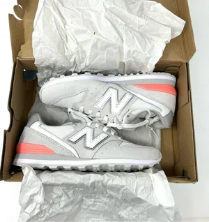 New Balance Classic Traditionals sneakers, size 5 NIB, NIB/original packaging thumbnail 1