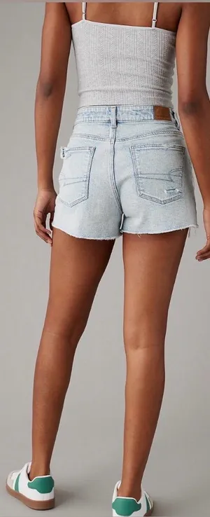 American Eagle Ripped Distressed Strigid Light Blue Denim Mom Shorts Size 0 thumbnail 1
