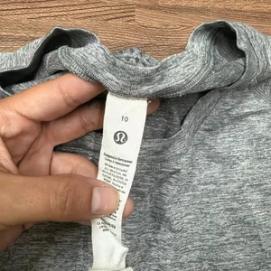 lululemon swiftly tech short sleeve thumbnail 2