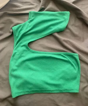 SheIn Green Cut Out Top thumbnail 1