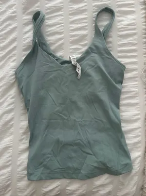 Lululemon Tank thumbnail 1